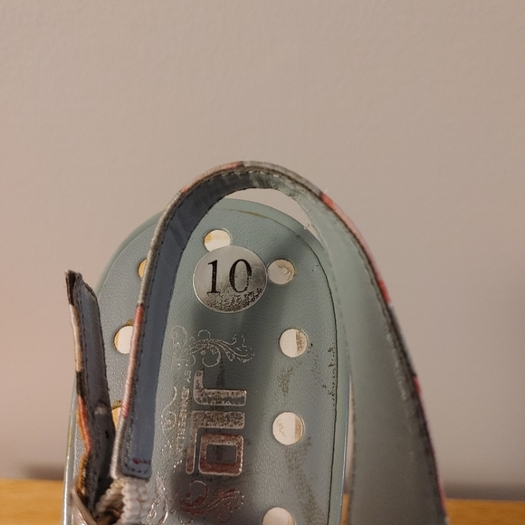 J Lo Shoe size 10 - Picture 4 of 9